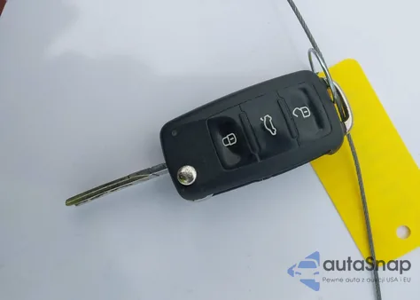 2012 Volkswagen Tiguan Se z USA, uszkodzony, nr VIN WVGAV7AX0CW520254